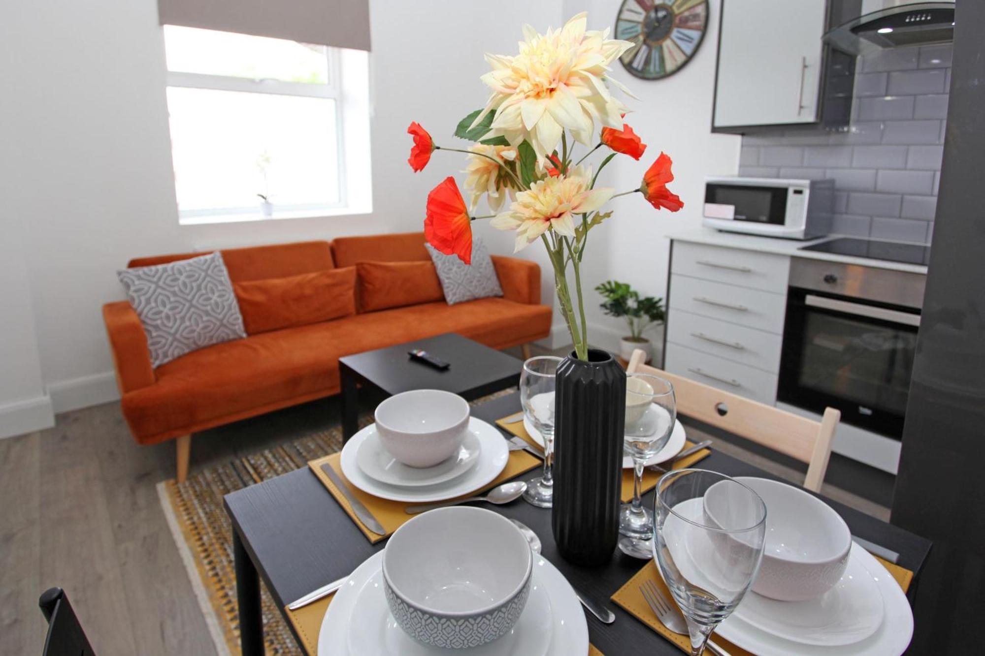 Sapphire House Apartments テルフォード エクステリア 写真