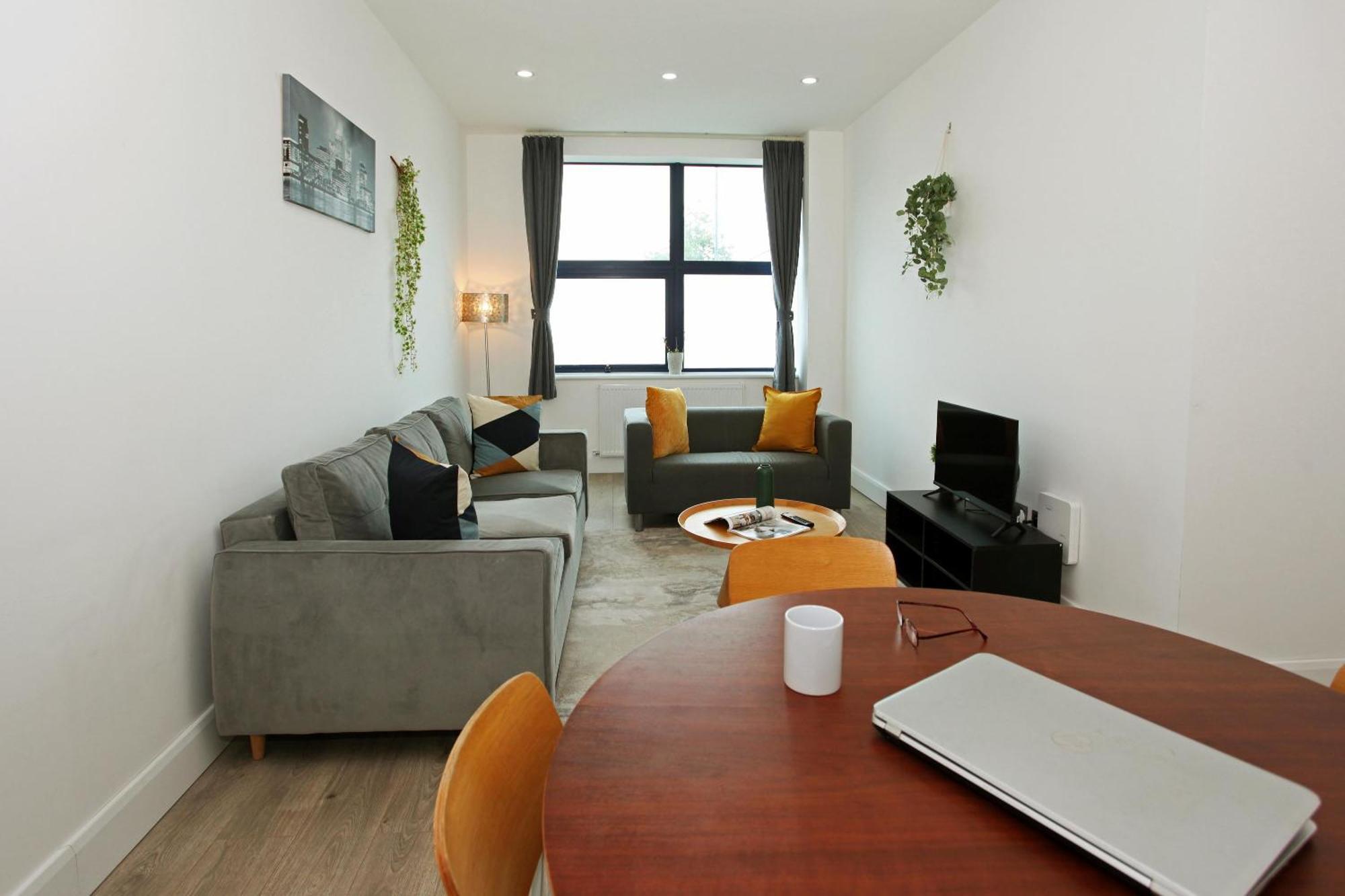 Sapphire House Apartments テルフォード エクステリア 写真