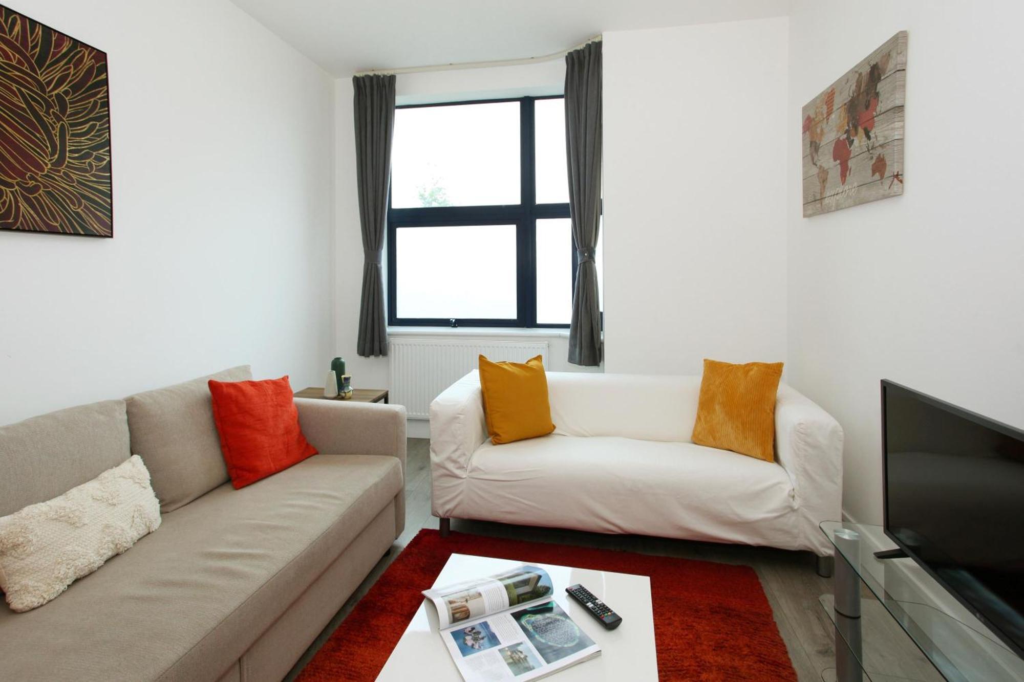 Sapphire House Apartments テルフォード エクステリア 写真